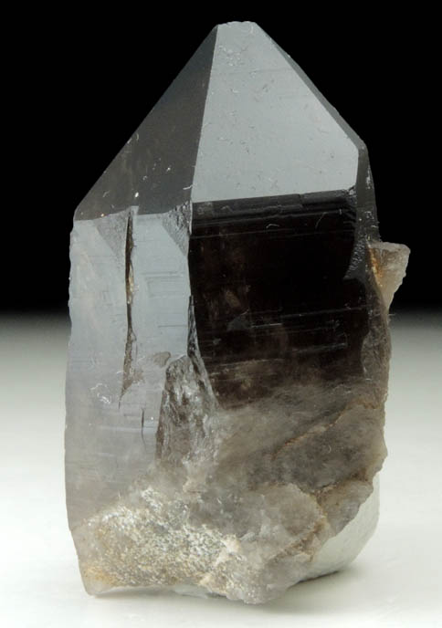 Quartz var. Smoky Quartz (Dauphin-law twins) from Moat Mountain, west of North Conway, Carroll County, New Hampshire