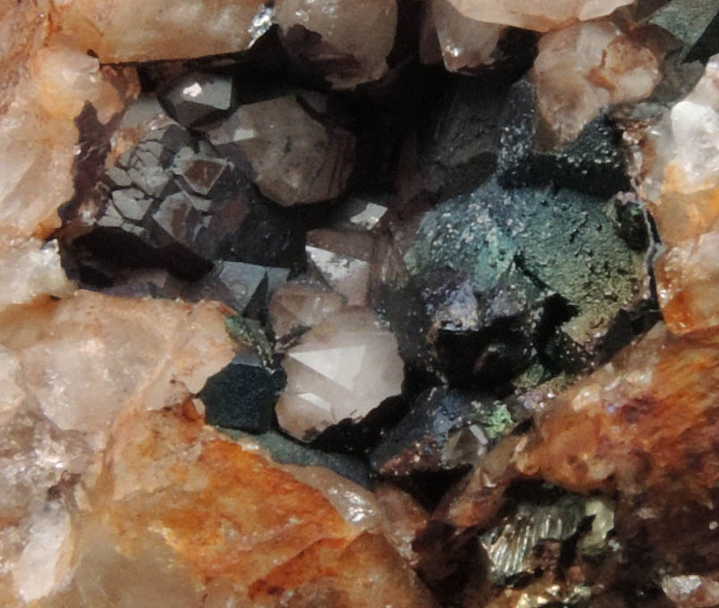 Quartz with Goethite-Hematite coating plus minor Chalcopyrite from Red Bridge Mine, Spring Glen, Ellenville District, Ulster County, New York