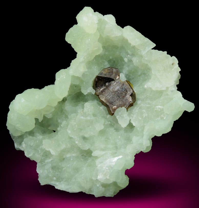 Sphalerite on Prehnite pseudomorphic mold after Anhydrite from Millington Quarry, Bernards Township, Somerset County, New Jersey