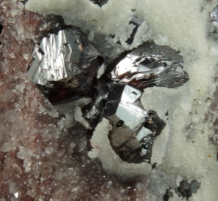 Sphalerite and Quartz from Shuikoushan Mine, Hunan, China