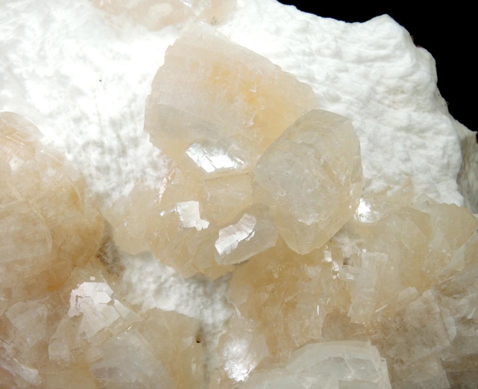 Heulandite on Mordenite from Aurangabad, Maharashtra, India