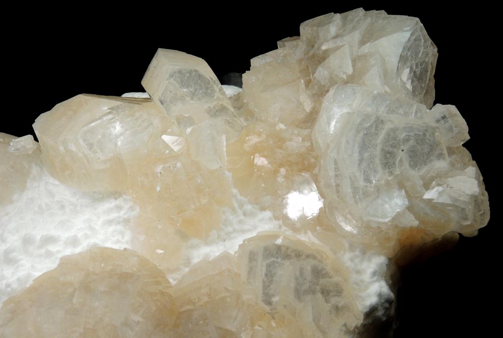 Heulandite on Mordenite from Aurangabad, Maharashtra, India