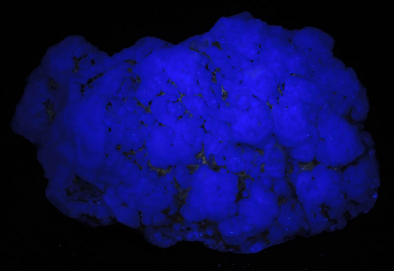 Photo below under shortwave ultraviolet illumination of Fluorite from Rock Candy Mine, Grand Forks, British Columbia, Canada Fluorite from Rock Candy Mine, Grand Forks, British Columbia, Canada