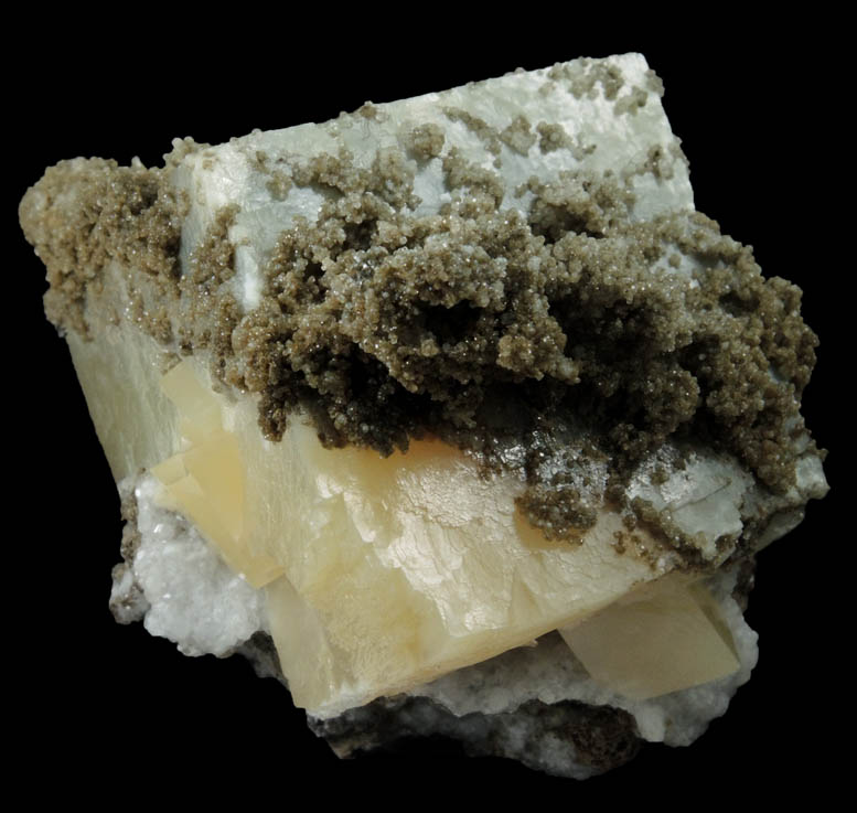 Calcite with Analcime from Gopher Valley Quarry, 16 km southwest of McMinnville, Yamhill County, Oregon