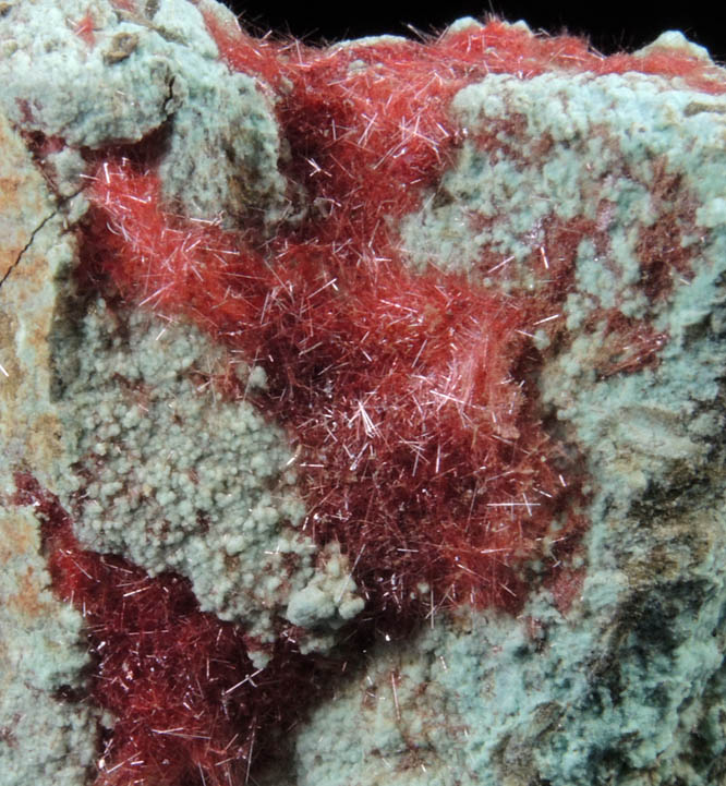 Cuprite var. Chalcotrichite on Chrysocolla from Ray Mine, Mineral Creek District, Pinal County, Arizona