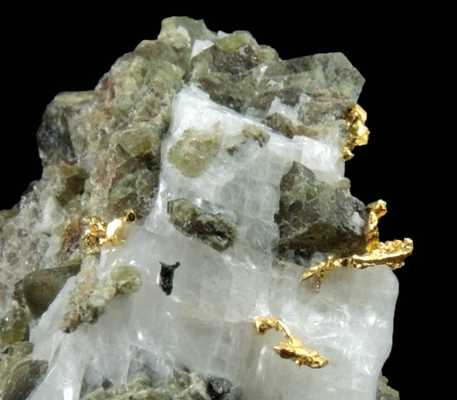 Gold in Calcite and Andradite-Grossular garnet from San Pedro Mine, New Placers District, Santa Fe County, New Mexico