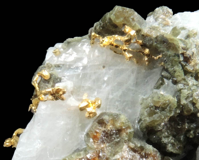 Gold in Calcite and Andradite-Grossular garnet from San Pedro Mine, New Placers District, Santa Fe County, New Mexico