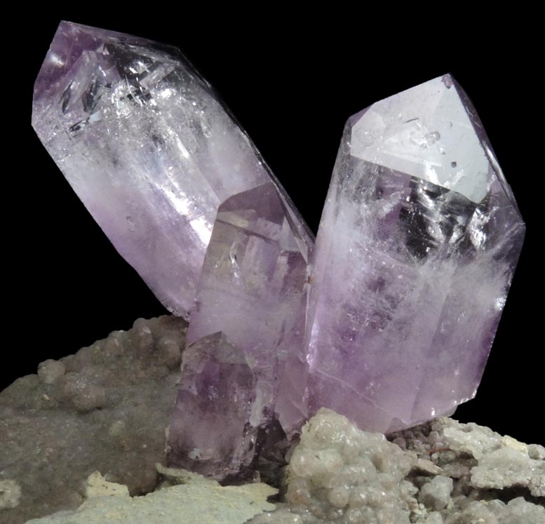 Quartz var. Amethyst Quartz on Calcite from Piedra Parada, near Las Vigas, Tatatila, Veracruz, Mexico