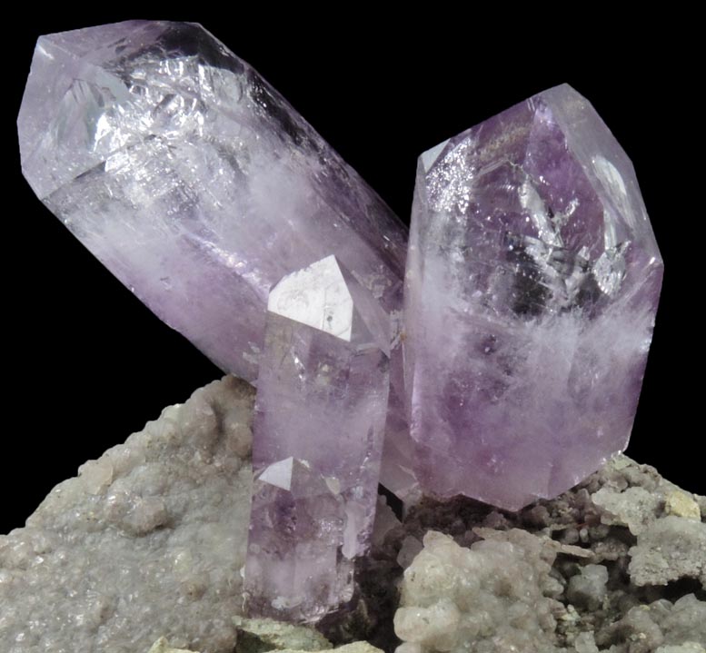 Quartz var. Amethyst Quartz on Calcite from Piedra Parada, near Las Vigas, Tatatila, Veracruz, Mexico