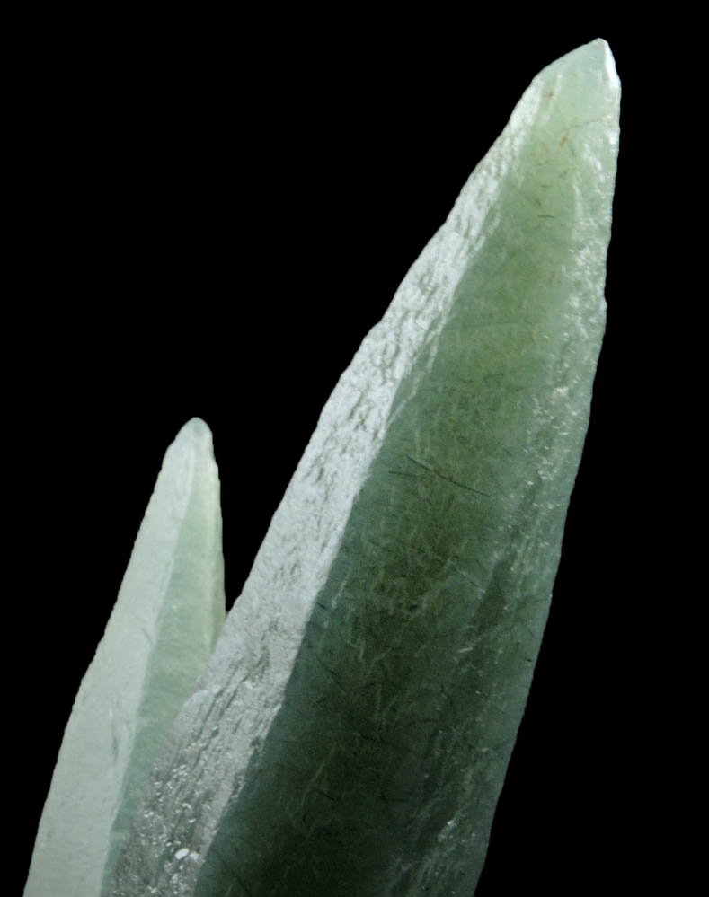 Quartz with Hedenbergite-Actinolite-Crossite inclusions from Mega Xhorio, Serifos Island, Greece