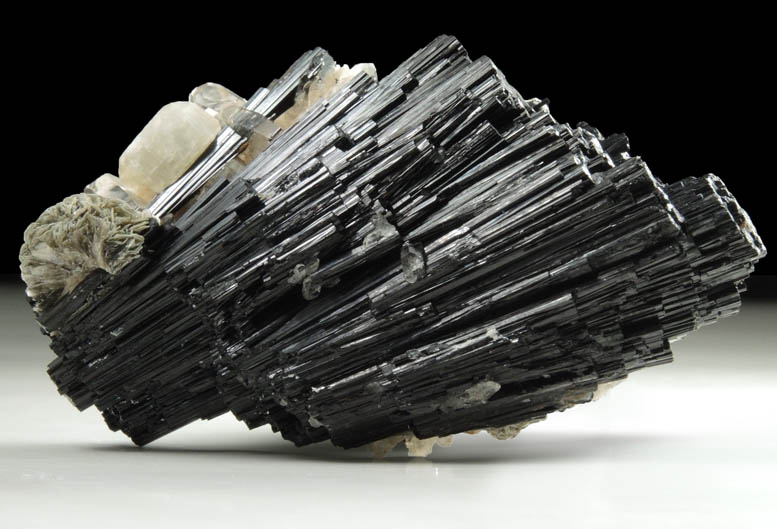 Schorl Tourmaline with Quartz, Muscovite, Fluorapatite from Clarks Valley, east of Minkler, Fresno County, California