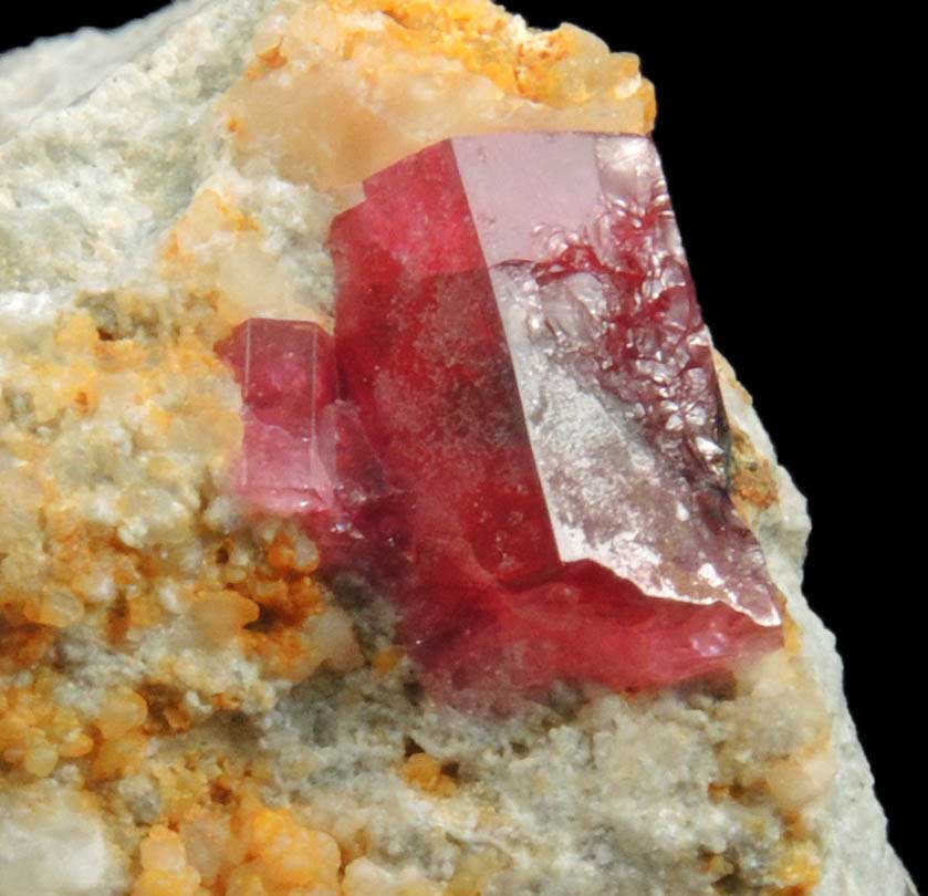 Beryl var. Red Beryl from Rex Harris' Ruby Violet claim, 1 km north of Bumblebee Mountain, Wah Wah Mountains, Beaver County, Utah