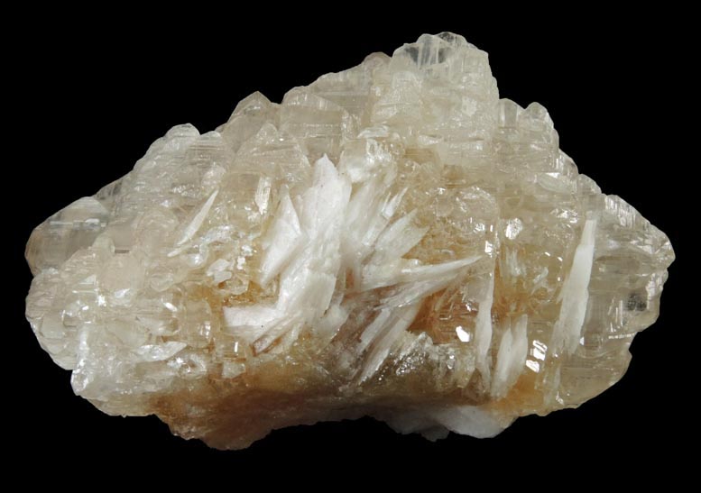 Cerussite twinned crystals over Barite from Mibladen, Haute Moulouya Basin, Zeida-Aouli-Mibladen belt, Midelt Province, Morocco