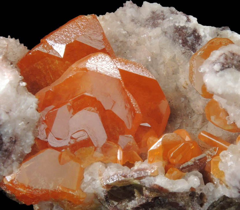 Wulfenite on Calcite from Sierra de Los Lamentos, Chihuahua, Mexico