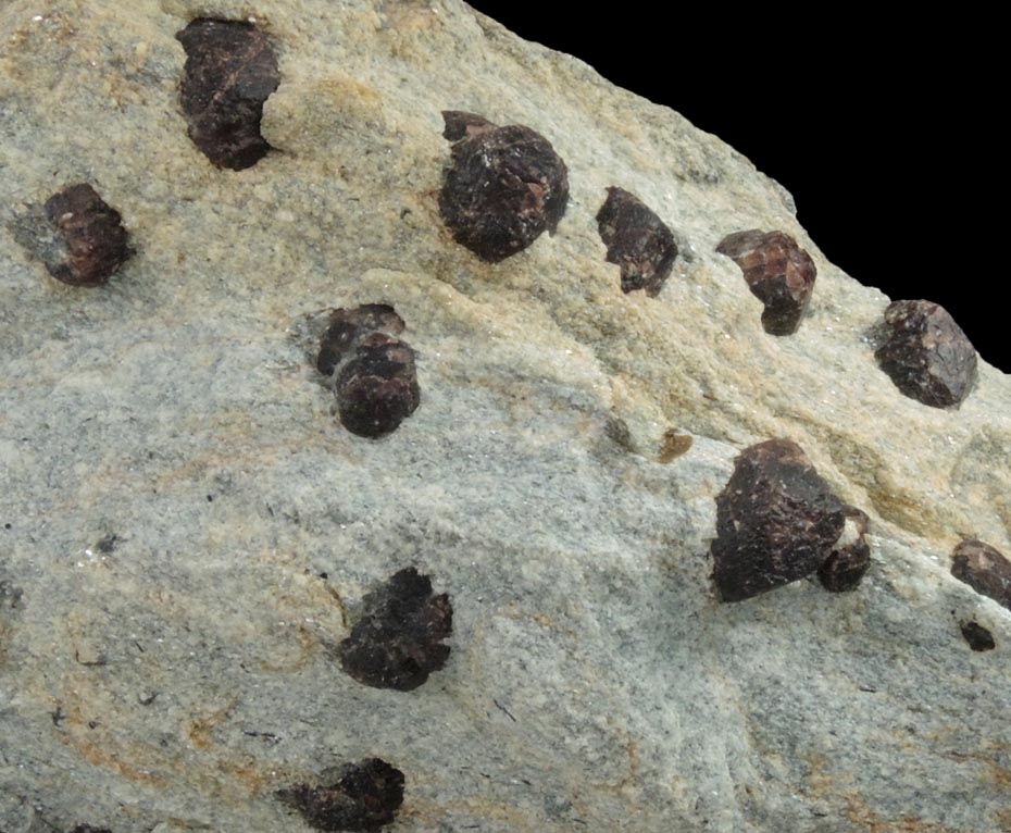 Almandine Garnet from Green's Farm, 750 m. ESE of Roxbury Falls, Roxbury, New Haven County, Connecticut