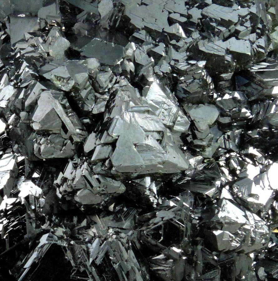 Sphalerite plus Quartz and Chalcopyrite from Krushev Dol Mine, Madan District, Rhodope Mountains, Bulgaria