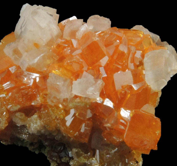 Wulfenite, Calcite, Mimetite from Sierra de Los Lamentos, Chihuahua, Mexico