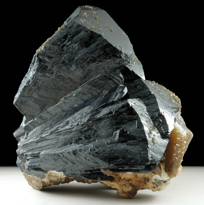 Ilvaite with di-pyramidal Quartz from Huanggang Mine, Kshktng Q, Chifeng, Inner Mongolia, China