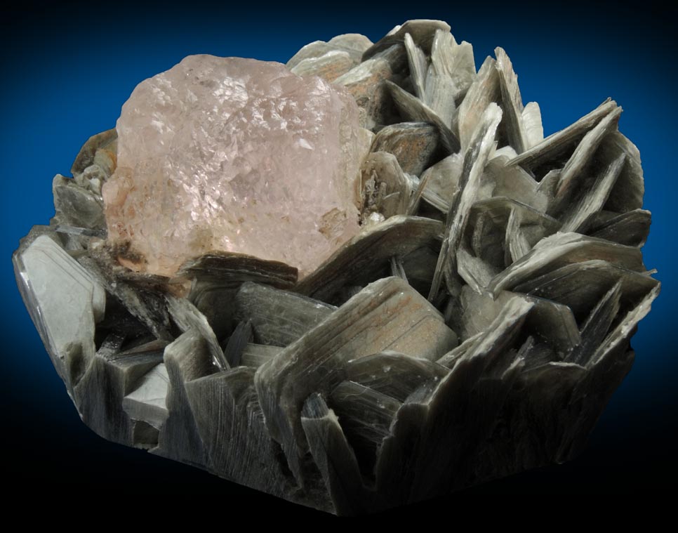 Fluorite and Muscovite from Chumar Bakhoor, Nagar, Gilgit-Baltistan, Pakistan