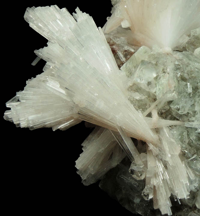 Scolecite and Apophyllite from Nagar District, Maharashtra, India