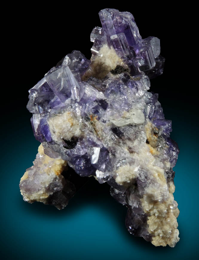 Fluorapatite over Bertrandite from Lavra da Golconda, near Governador Valadares, Minas Gerais, Brazil