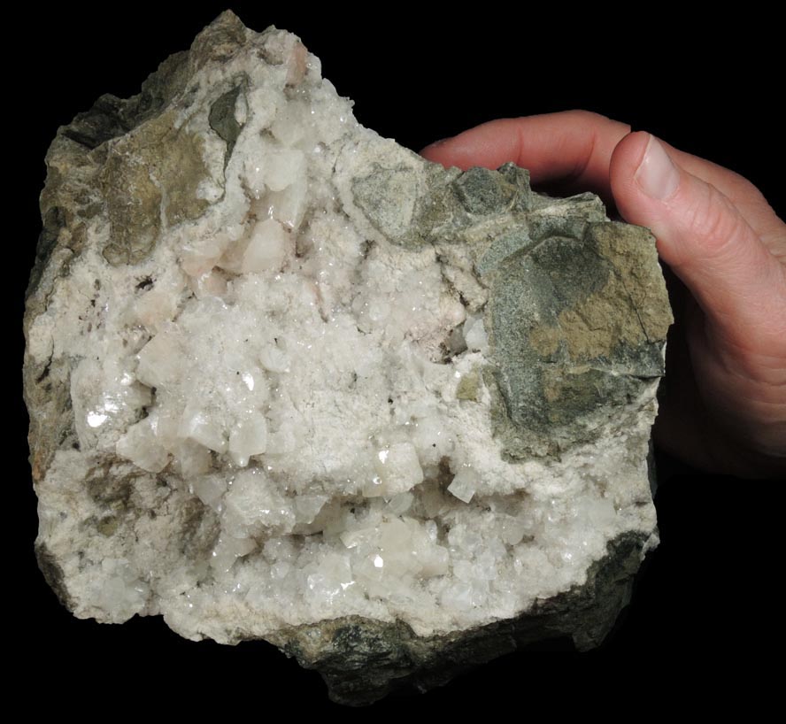 Heulandite, Calcite, Quartz, Pyrite from Upper New Street Quarry, Paterson, Passaic County, New Jersey