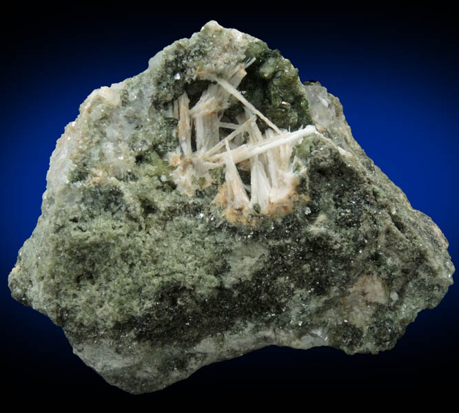 Scolecite on Vesuvianite from Piemonte, Italy