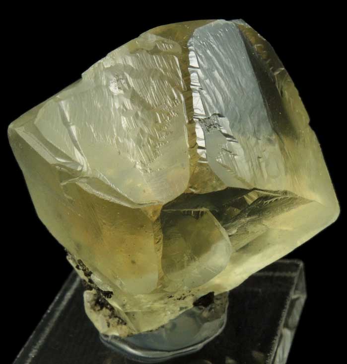 Calcite (interpenetrant twins) from Sokolovskiy-Sarbaiskiy Mine, Rudnyy, Kustanay Oblast, Kazakhstan