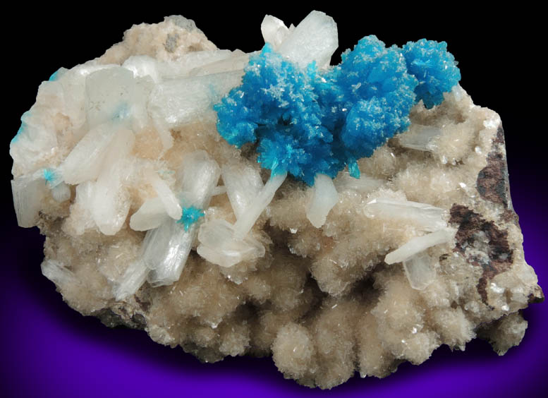 Cavansite with Stilbite overgrowth on Stilbite from Wagholi Quarry, Maharashtra, India