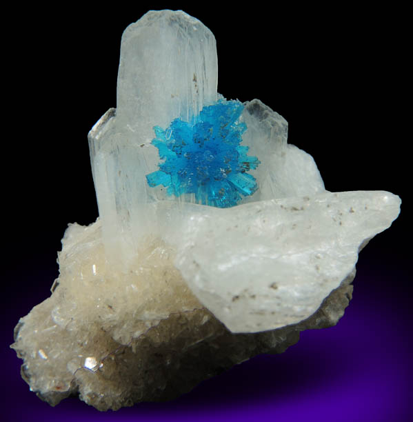 Cavansite on Stilbite from Wagholi Quarry, Maharashtra, India