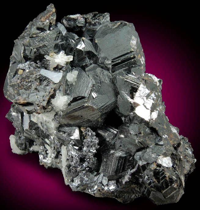 Sphalerite (Spinel Law twinned crystals) with Quartz and Fluorite from Santa Eulalia District, Aquiles Serdán, Chihuahua, Mexico