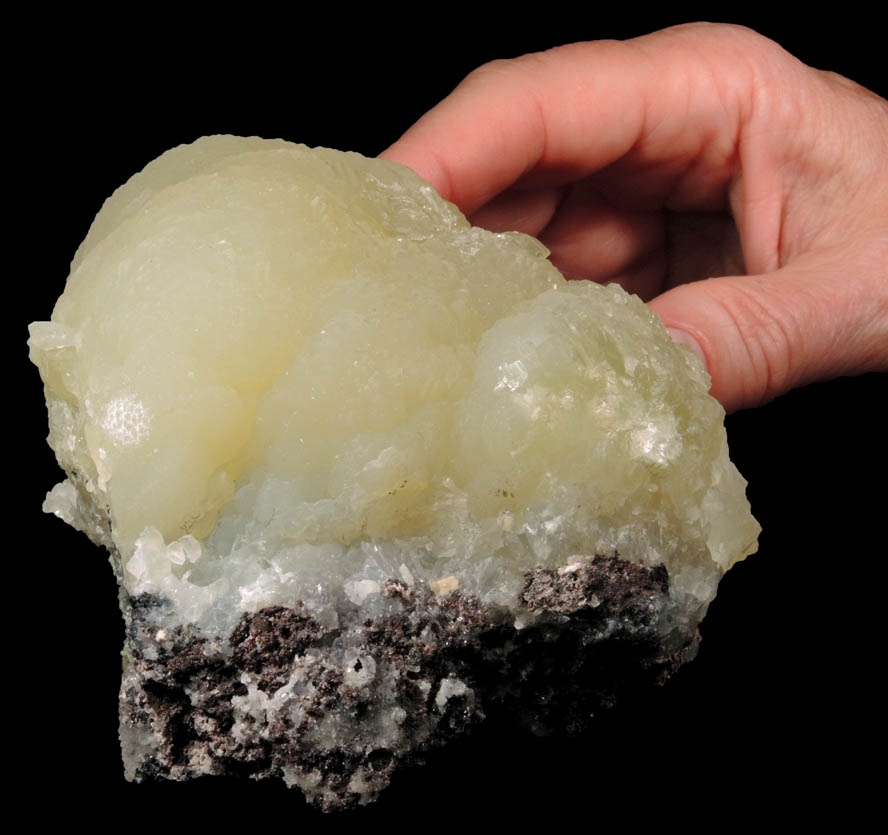 Smithsonite with Calcite and Hemimorphite overgrowth from Buena Tierra, Francisco Portillo, Santa Eulalia, Aquiles Serdn, Chihuahua, Mexico