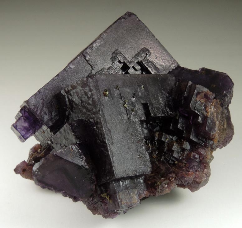 Fluorite with minor Chalcopyrite from Cave-in-Rock District, Hardin County, Illinois