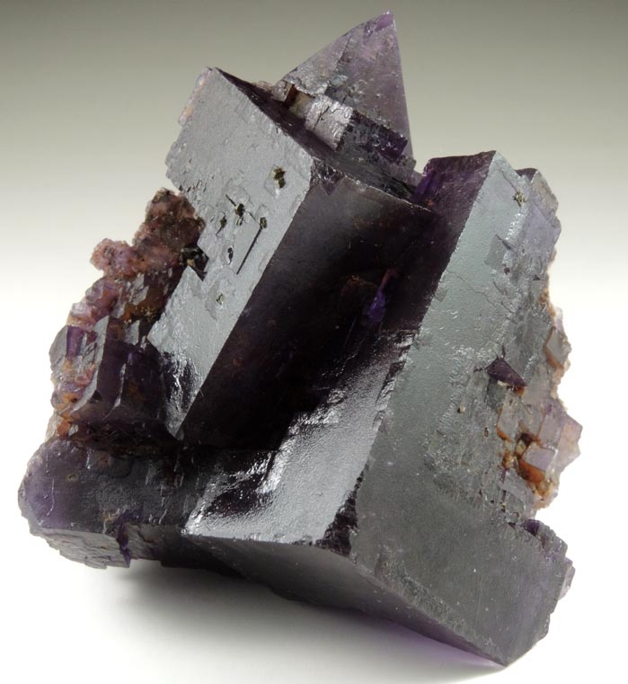 Fluorite with minor Chalcopyrite from Cave-in-Rock District, Hardin County, Illinois