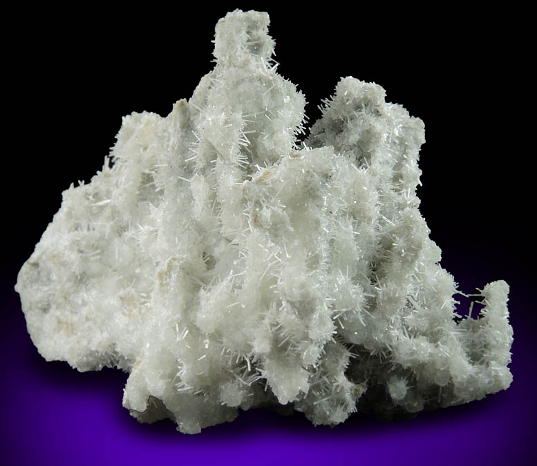 Natrolite over Datolite from Millington Quarry, Bernards Township, Somerset County, New Jersey