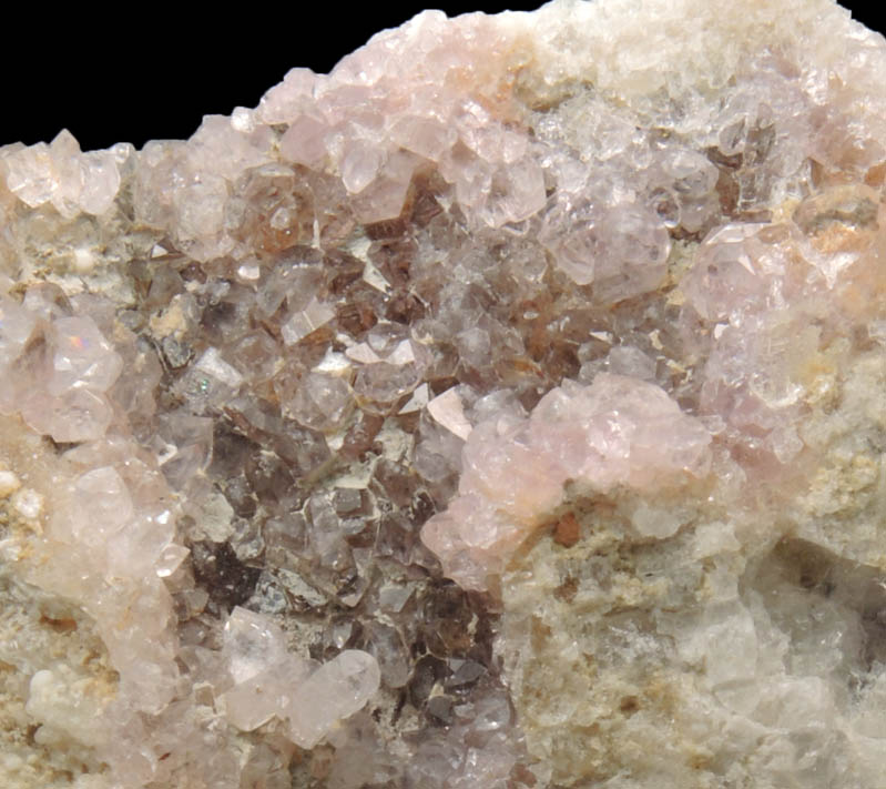 Quartz var. Rose Quartz Crystals on Albite with Muscovite from Rose Quartz Locality, Plumbago Mountain, Newry, Oxford County, Maine