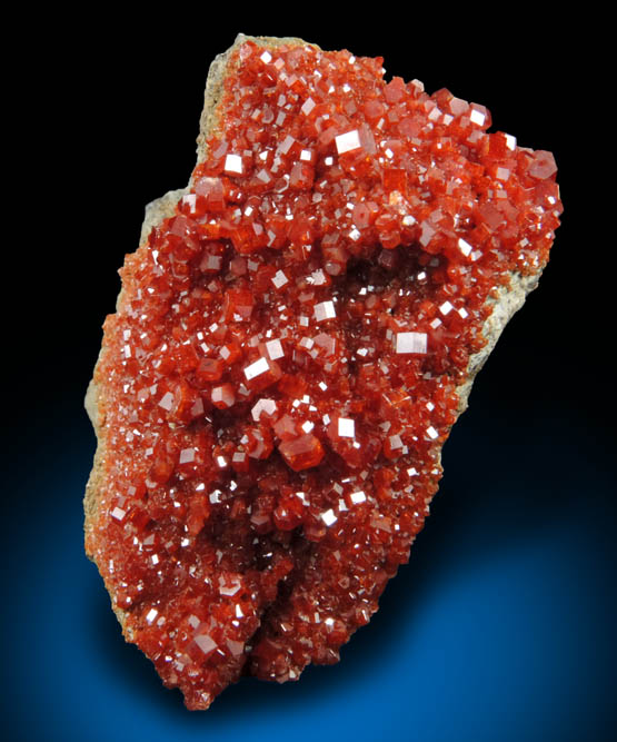 Vanadinite from Apache Mine (Vanadium Shaft), 8 km north of Globe, Gila County, Arizona