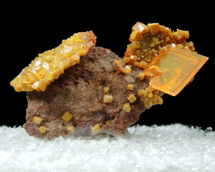 Wulfenite on Vanadinite pseudomorphs after Wulfenite from Rowley Mine, 20 km northwest of Theba, Painted Rock Mountains, Maricopa County, Arizona