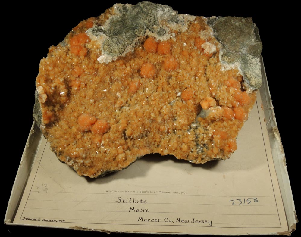 Stilbite with Calcite from Moore's Station Quarry, 44 km northeast of Philadelphia, Mercer County, New Jersey