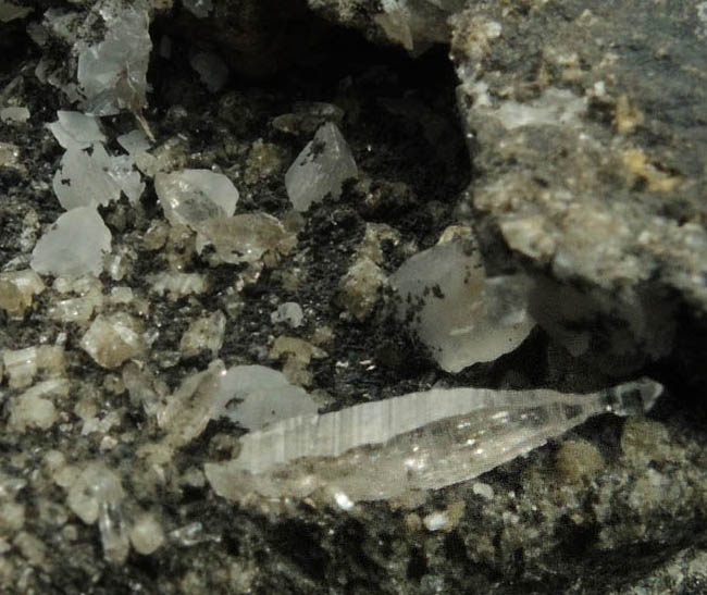 Quartz (Tessin habit) with Magnesite from Becker Quarry, West Willington, Tolland County, Connecticut