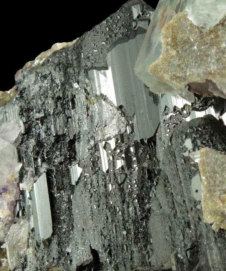 Fluorite, Quartz, Ferberite from Yaogangxian Mine, Nanling Mountains, Hunan, China