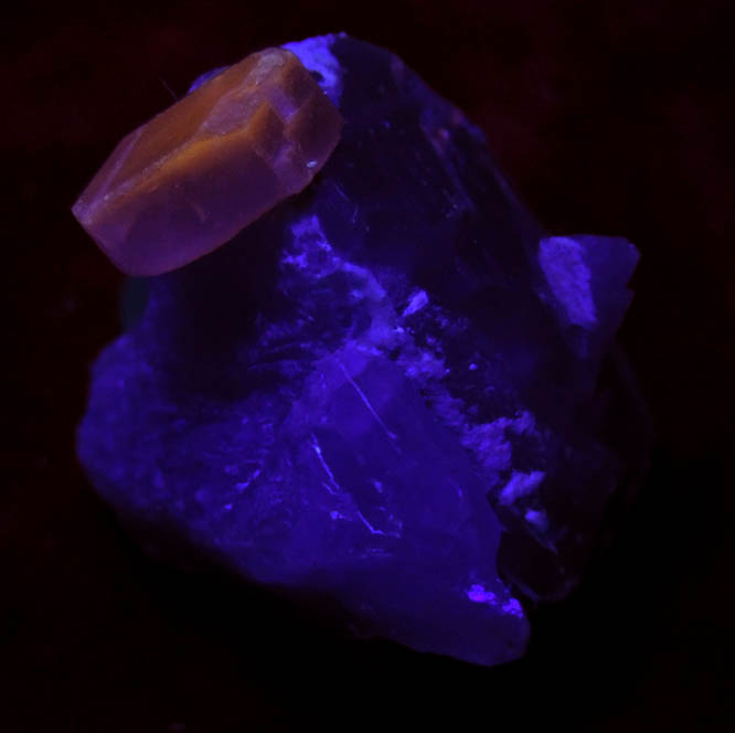 Fluorapatite and Quartz from Darra-i-Pech, Kunar Province, Afghanistan