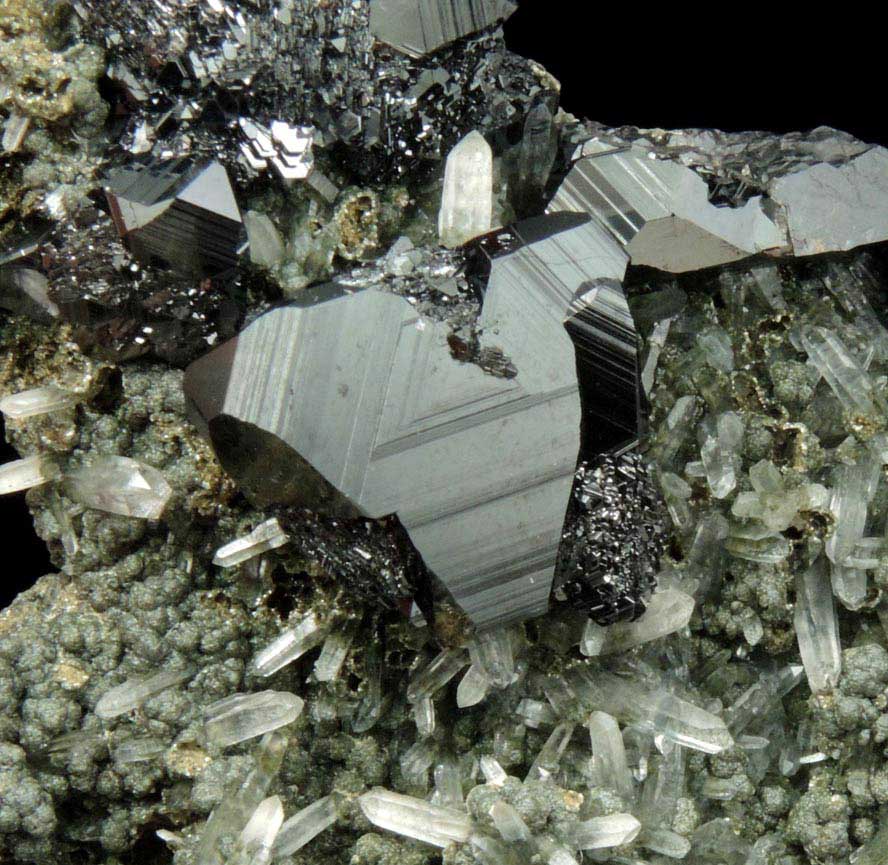 Sphalerite, Quartz, Johannsenite from Deveti Septemvri Mine, Mogilata ore body, Madan District, Rhodope Mountains, Bulgaria