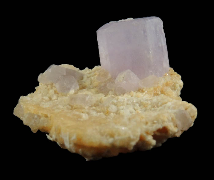 Fluorapatite on Muscovite-Cookeite from Darra-i-Pech, Kunar Province, Afghanistan