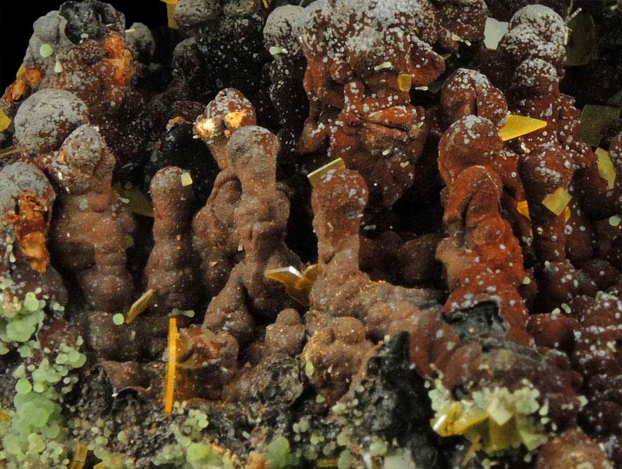 Wulfenite on Goethite from Mina Ojuela, Mapimi, Durango, Mexico