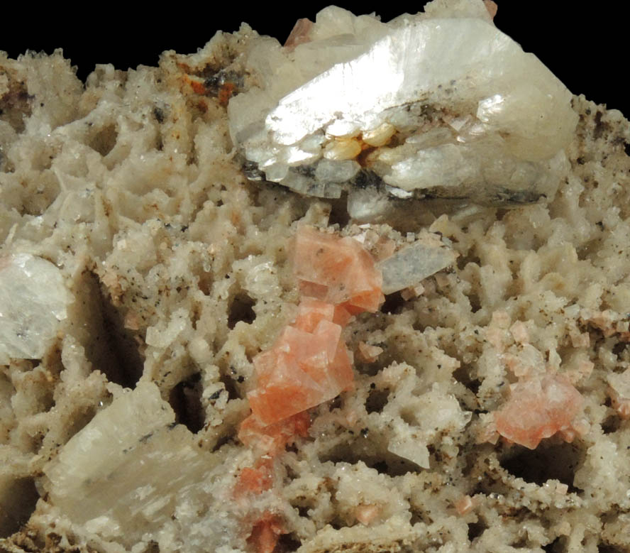 Chabazite and Heulandite on Quartz pseudomorphs after Anhydrite from Upper New Street Quarry, Paterson, Passaic County, New Jersey