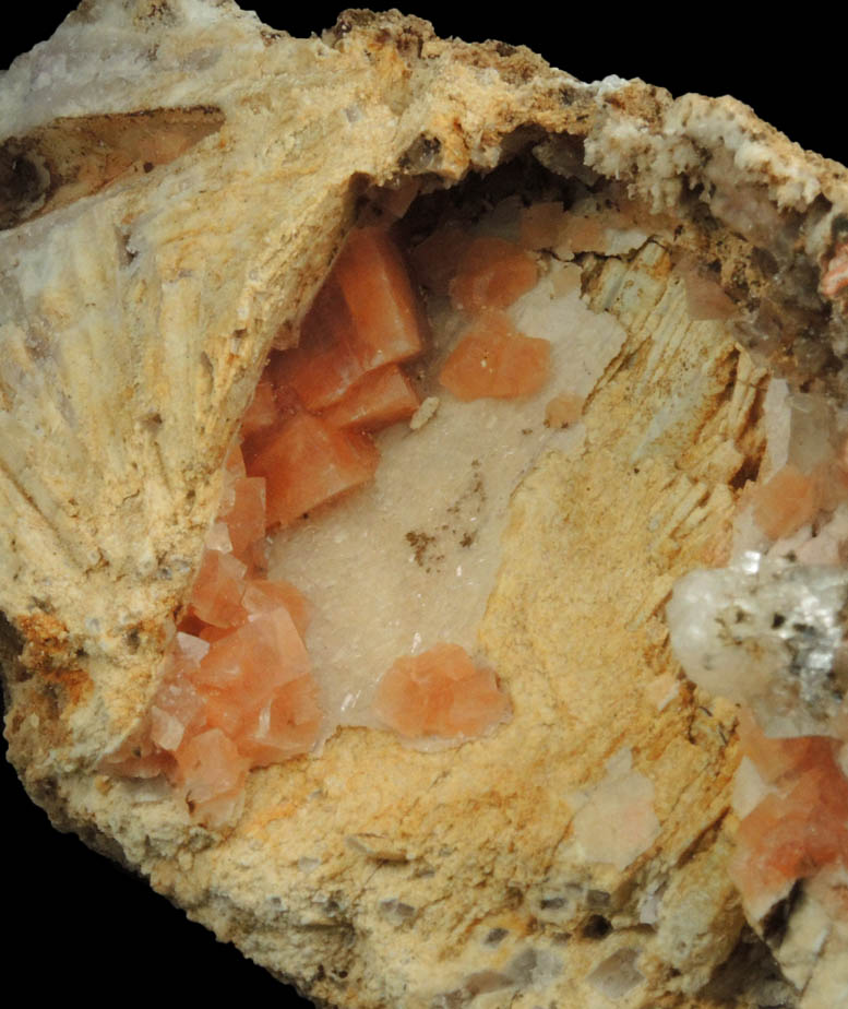 Chabazite and Heulandite on Quartz pseudomorphs after Anhydrite from Upper New Street Quarry, Paterson, Passaic County, New Jersey