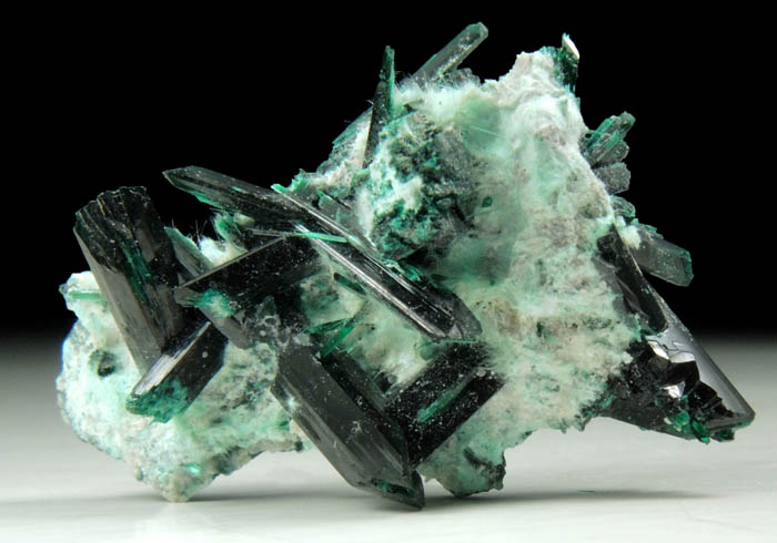 Brochantite from Milpillas Mine, Cuitaca, Sonora, Mexico