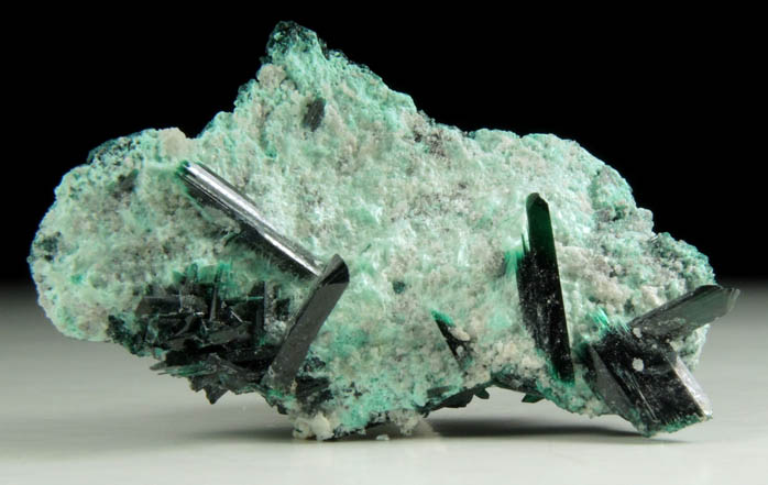 Brochantite from Milpillas Mine, Cuitaca, Sonora, Mexico