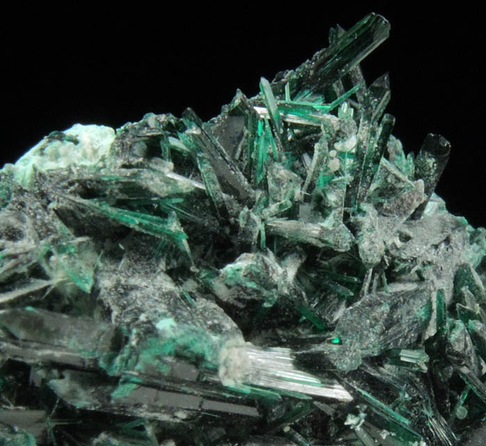 Brochantite from Milpillas Mine, Cuitaca, Sonora, Mexico